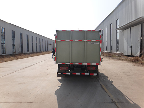 leyu·(中国)官方网站青专牌QDZ5040ZZZBB28F型自装卸式垃圾车(图1)